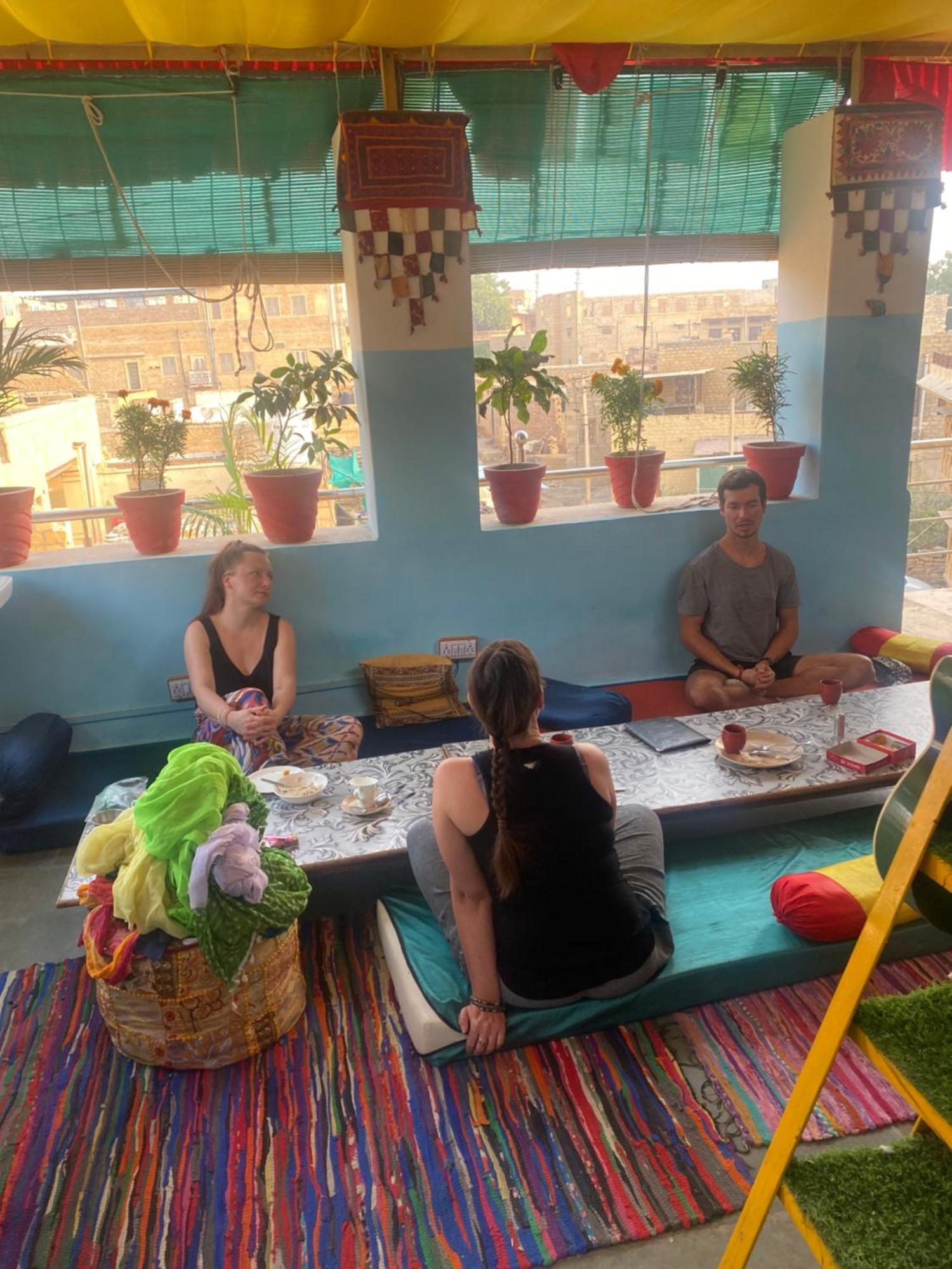 Blue Eye Hostel Jaisalmer Ngoại thất bức ảnh